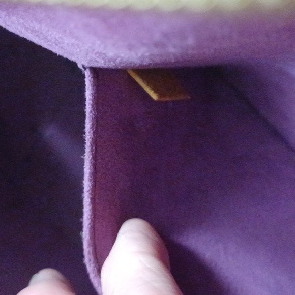 Louis Vuitton Yellow Epi Jasmine Vintage Handbag - Picture 11 of 11